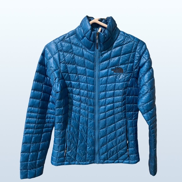 The North Face Thermoball Eco Insulated Woman’s Jacket in Blue - Picture 3 of 5